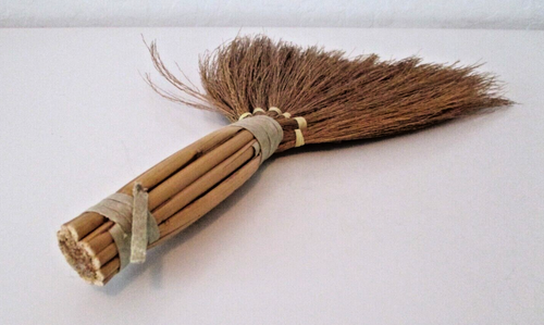 Handmade Straw Fireplace Hearth Whisk Broom Rustic Farm 12" Fan Shape Vtg AZ57 - Picture 4 of 10