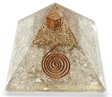 Pyramide d'orgonite à quartz transparent - protection CEM, équilibreur d'énergie et nettoyant