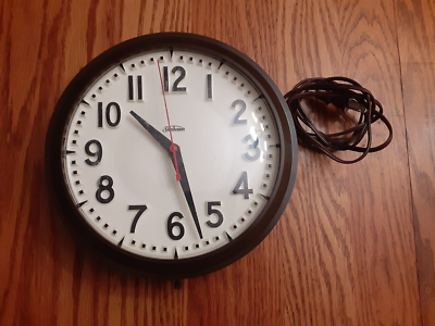 Vintage sunbeam brown plactic wall clock 9 1/2 inches across | eBay
