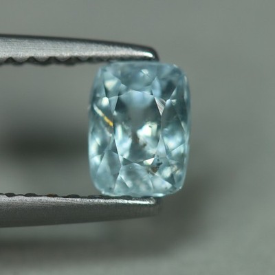 0.92 Cts_Outstanding Precious_100 % Natural Unheated Sapphire_Srilanka