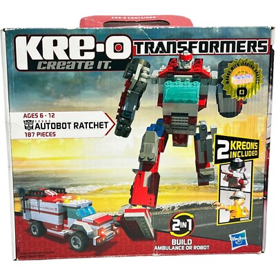 Hasbro Kre-O Create It Transformers Autobot Ratchet 2 In 1 Ambulance Robot New