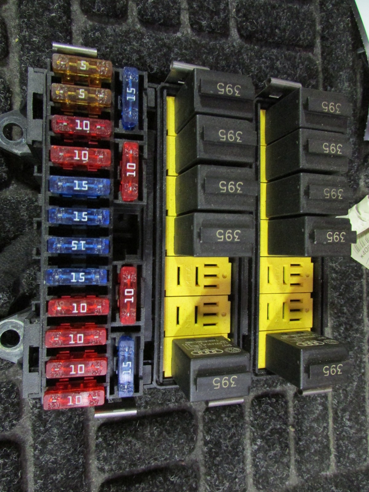 Lamborghini Gallardo, Harness to Engine Control, Fuse Box, Used, P/N 400971258