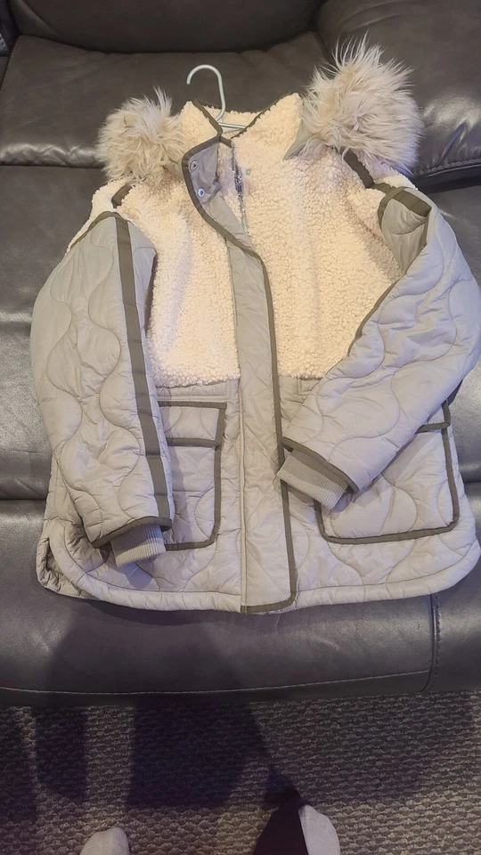 Abrigo River Island Borg - Talla 12 Foto 2 de 4