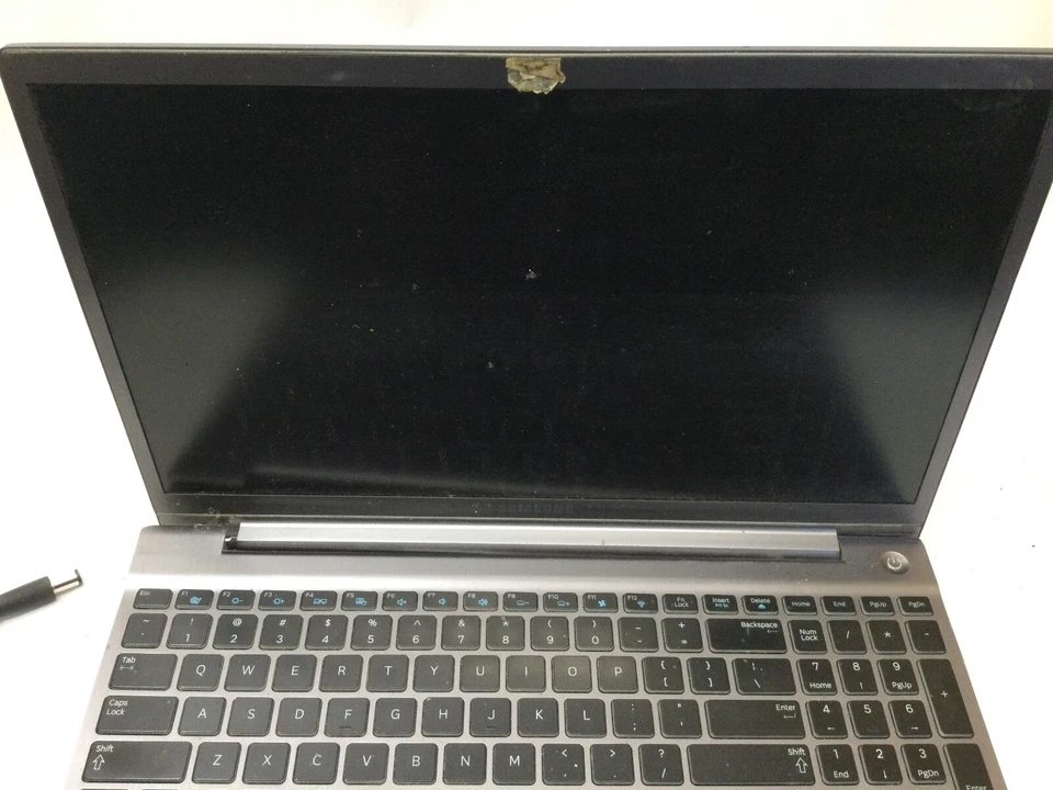 SAMSUNG NOTEBOOK NP700Z5B - INTEL I7 - NO RAM - FOR PARTS - READ DESCRIPTION -BB - Image 4 of 4