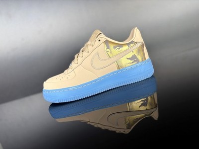 NIKE AIR FORCE 1 LOW X KOBE BRYANT Sneaker beige/gold metallic/blau Gr.40