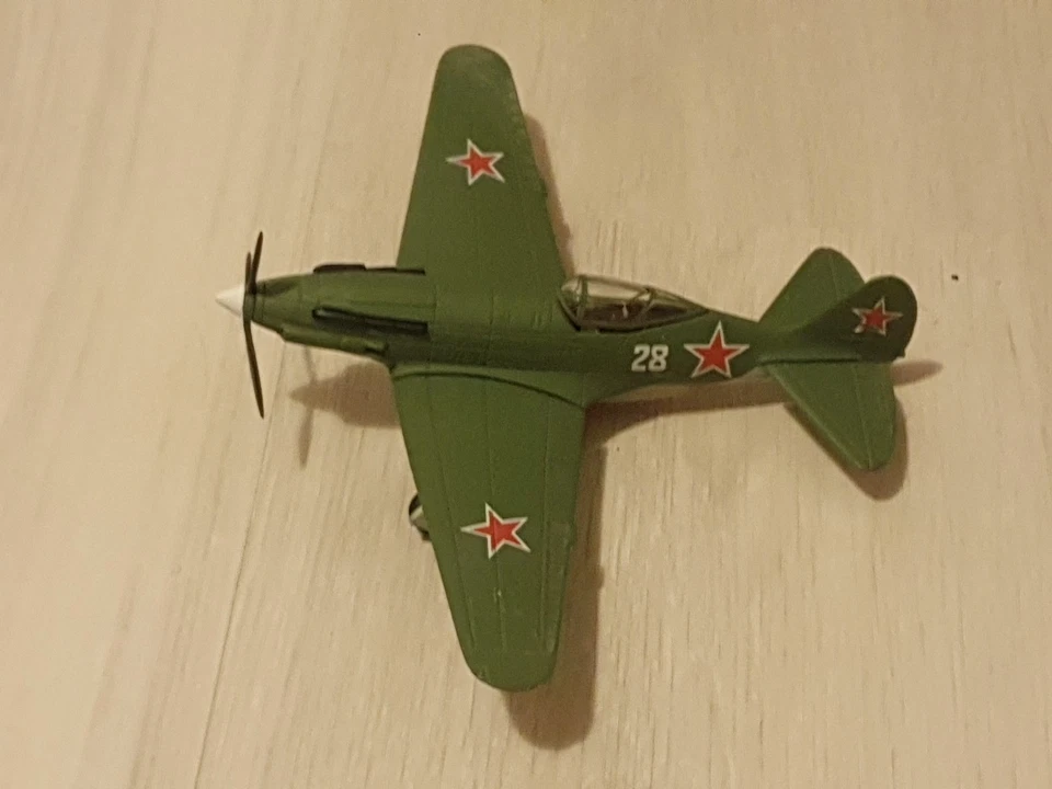 AIR SIGNATURE - Ref: 99058 - WWII - AVION RUSSE MIG 3 - MADE IN CHINA-SUPERBE - Photo 2/4