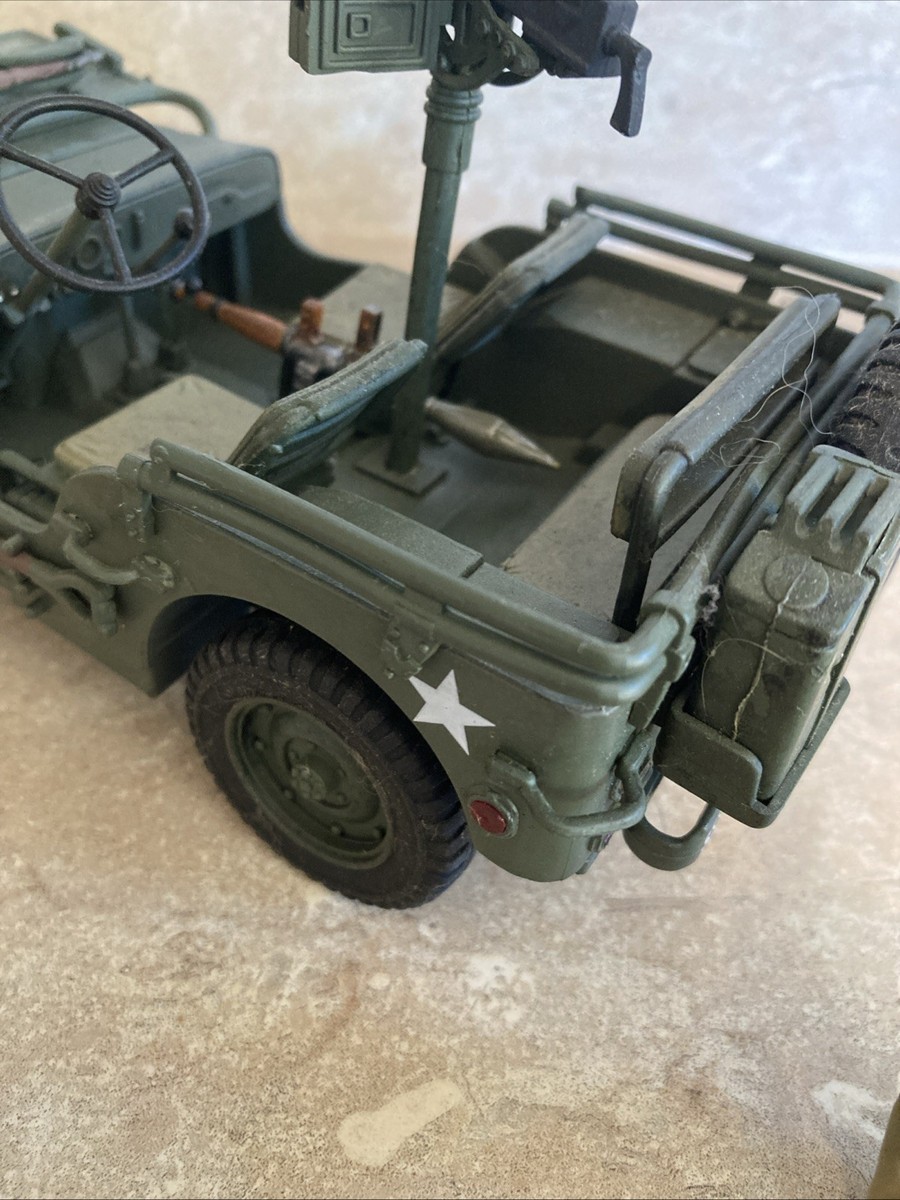 21st Century Toys 1:18 WWII US Army Willys Jeep w/ 50 Cal Machine