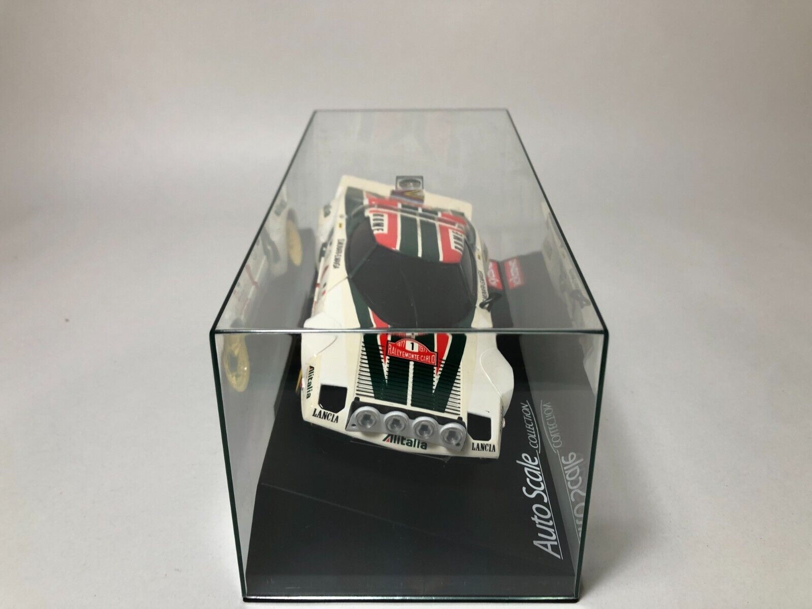 Picture 3 of 24