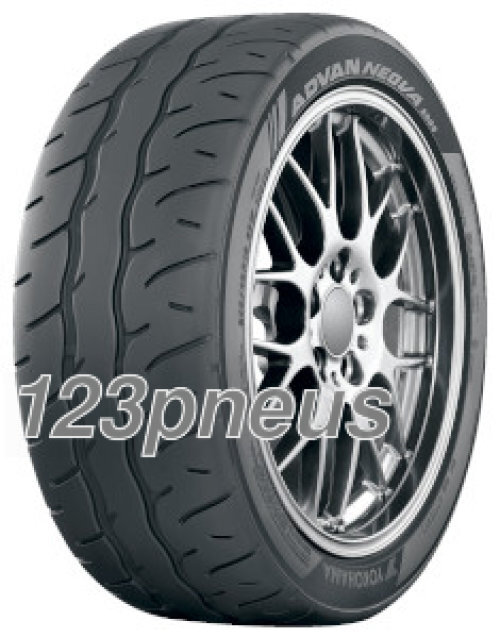 Pneu Yokohama Advan Neova AD09 285/30 R18 eliminez le sous virage sur piste