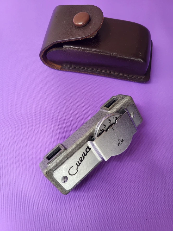 SMENA Rangefinder Distance Meter USSR Soviet Vintage Camera Accessory Tool - Image 2 of 4