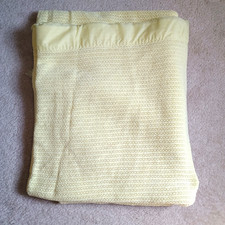 Morgan Jones Insulaire Blanket Waffle Knit Satin Trim 90x68 Yellow Vtg