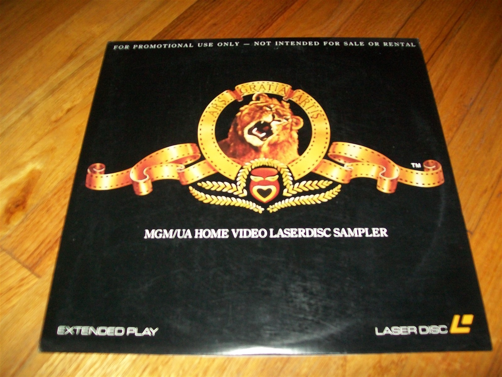 MGM/UA HOME VIDEO LASERDISC SAMPLER Laserdisc LD EXCELLENT CONDITION VERY RARE!