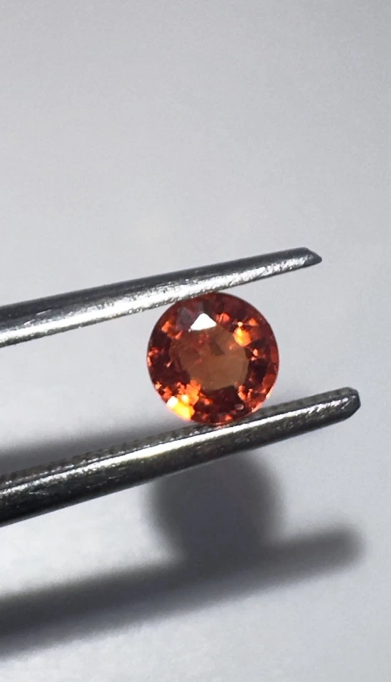 Natural Grossular Garnet Loose 6.1 Ct Total Assorted Sizes / Shapes 12 Pcs Lot - Image 4 of 4