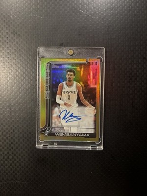 2025 Topps Victor Wembanyama Gold Auto /50