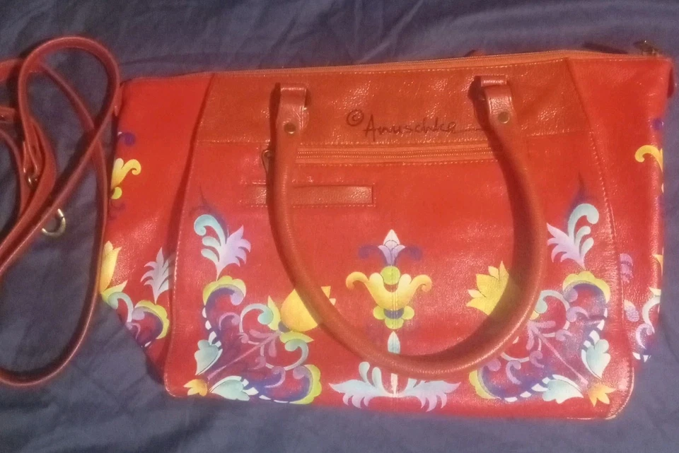 Bolso Cartera Anuschka Pintado a Mano Rojo Floral Cuero con Bolsa para el Polvo Foto 3 de 4