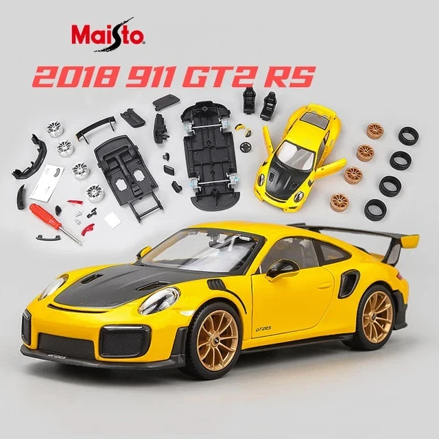 PORSCHE 911 GT2 RS Yellow Assembly line 42 Parts Die Cast 1/24 Maisto Model Kit - Immagine 2 di 3