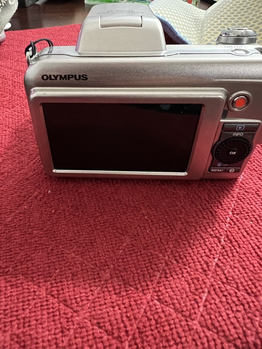 Olympus SP-800UZ Digital Camera 14.0Megapixel 30x Optical Zoom