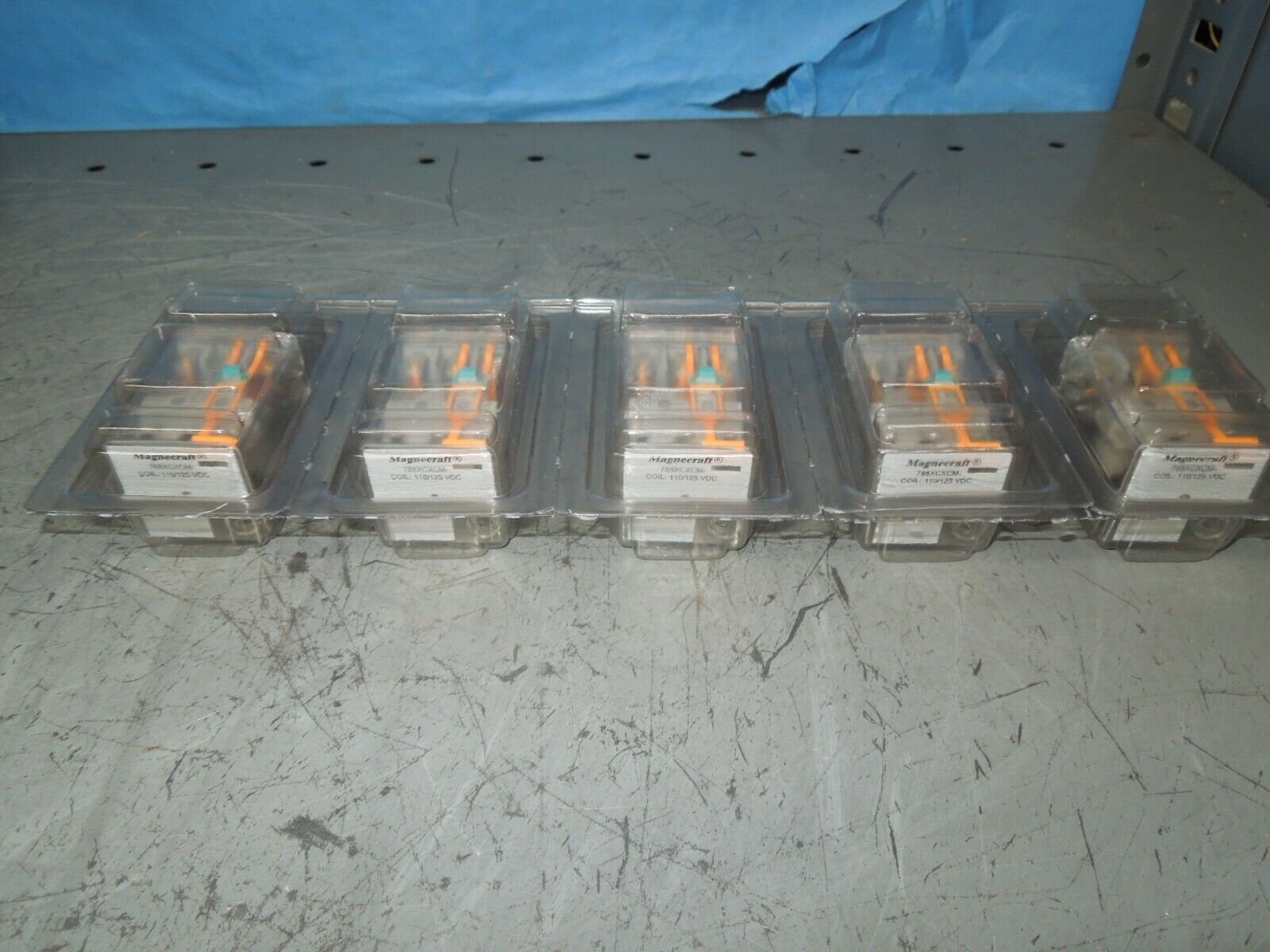 Set of 5 - Magnecraft 788XCXCM- 110/125VDC Coil 16A Plug-in Relay New Surplus