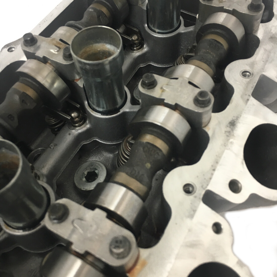 Llt Engine Side Chevrolet GMC Buick Cadillac 3.6L DOHC LLT Cylinder Head Assembly ...