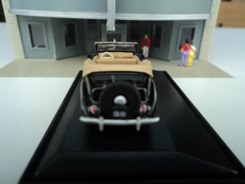 Lincoln Continental Convertible Oxford 1941 negro 1/87 HO  Foto 4 de 4