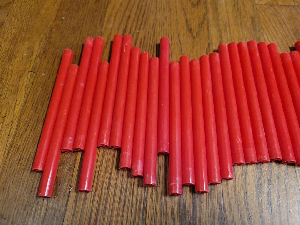 Set of 50 SUPERSTRUCTS Red Rod Connector Pieces Building Construction Plastic - Image 2 of 4