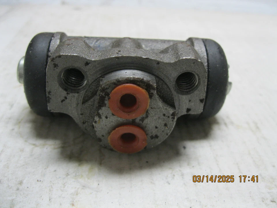 Drum Brake Wheel Cylinder-4WD Rear Left Bendix 33993 (box rough, nos) Foto 2 de 4