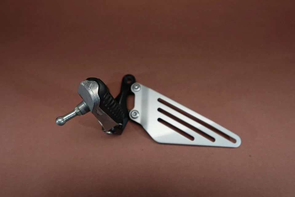 Clavija de pie delantera izquierda Kawasaki Ninja ZX1400 ZX14R 2006-2011 Foto 4 de 4