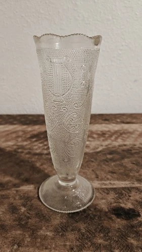 VINTAGE DEPRESSION GLASS Jeannette Glass HARP & LYRE 7 1/2" tall Bud Vase Clear