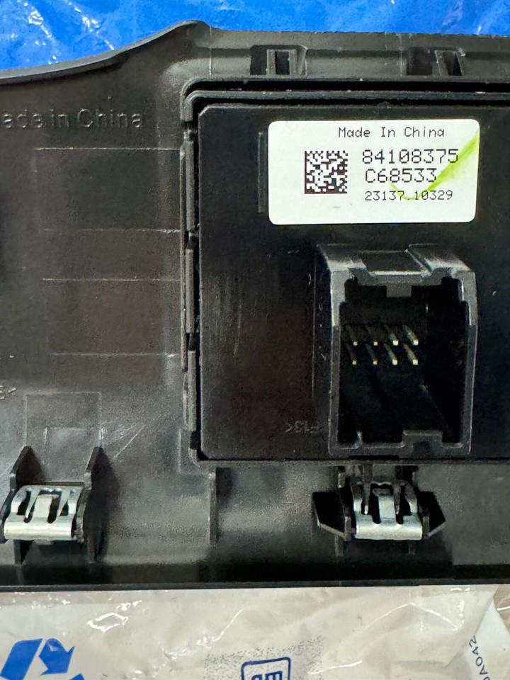 GM Genuine Parts 84108375 OEM Trailer Brake Control Open Package eBay