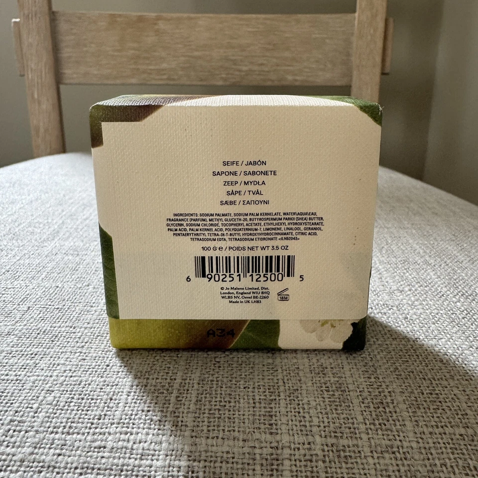 Jo Malone English Pear & Freesia Savon барное мыло - размер 3,5 унц. / 100 г - Изображение 2 из 2