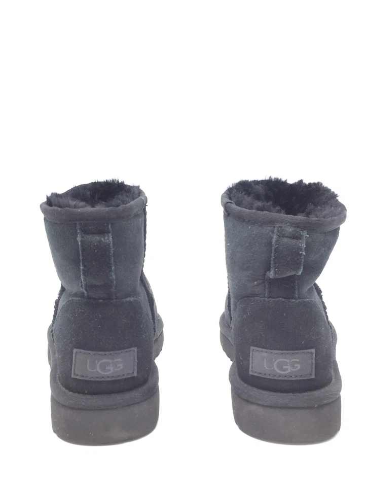UGG Classic Mini, foto 4 de 5