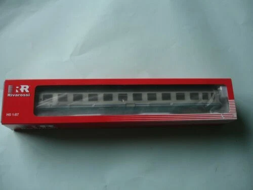 Vagones de pasajeros de escala H0 analógicos para modelismo ferroviario