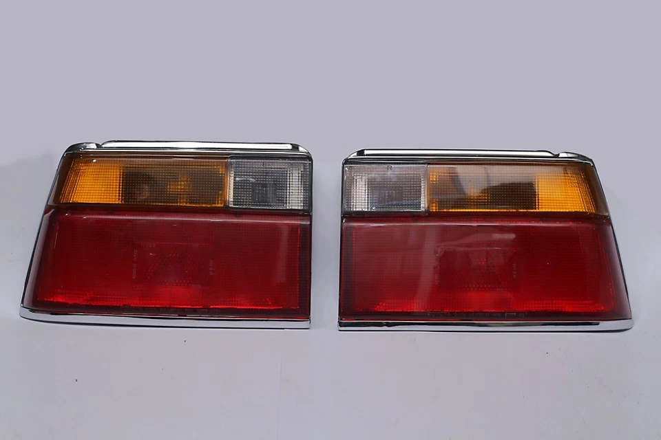 Toyota Corolla 1986 AE80 EE80 Tail Lights set - image 4 of 4