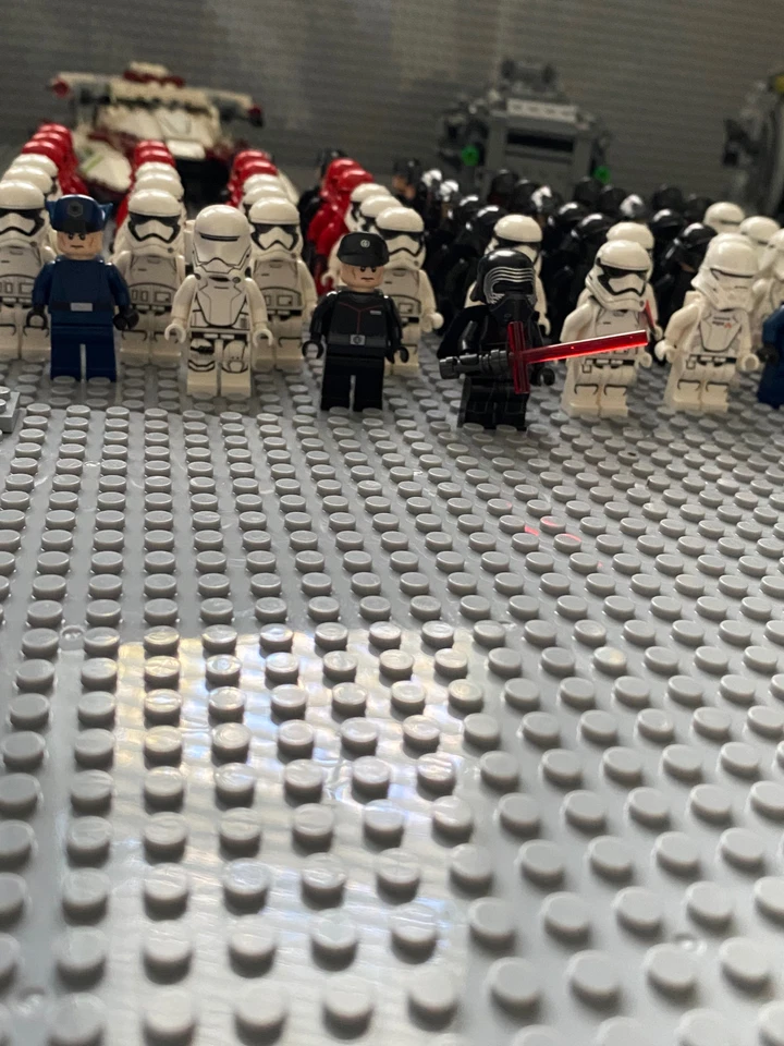 Lego First Order Lot of 3 Minifigures First Order Stormtrooper Captain Phasma - Image 4 of 4