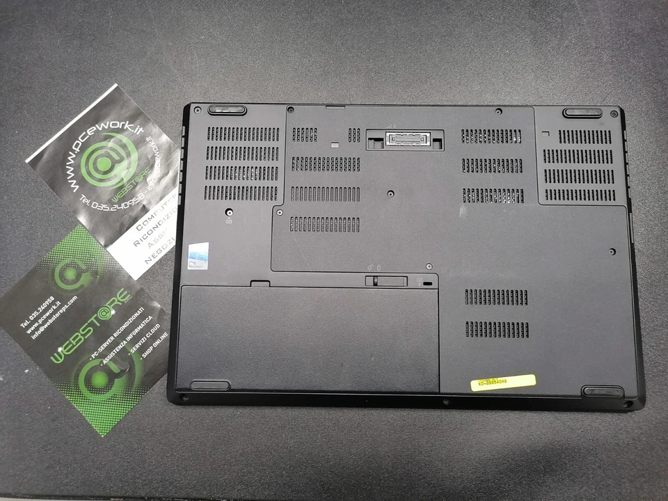 WORKSTATION LENOVO P50 i7-6820HQ 32GB RAM 512GB NVME 15.6" M1000M 4G HDMI GAR 1Y - Immagine 2 di 4