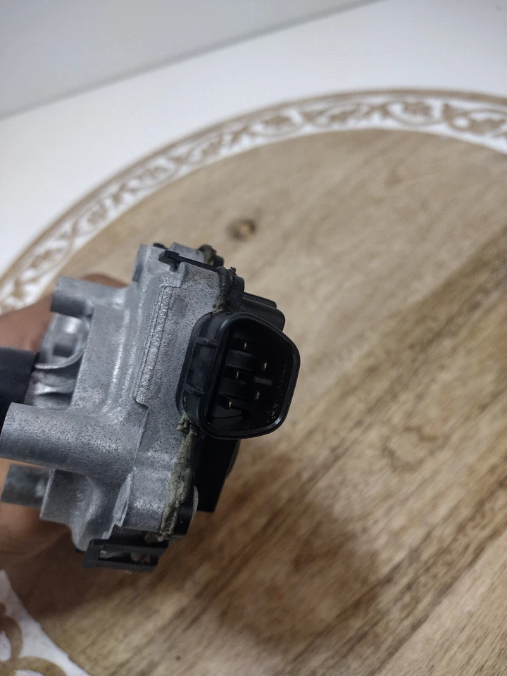 Motor limpiaparabrisas delantero Lexus HS250H 2012 85110-50140 OEM Foto 4 de 4