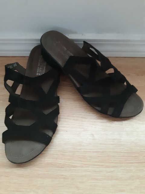 mephisto air relax sandals