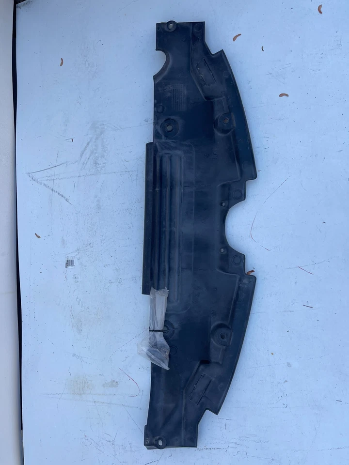 06-11 Cadillac DTS Genuino GM Soporte de Radiador Mira Protector 15828731 USADO OEM Foto 4 de 4