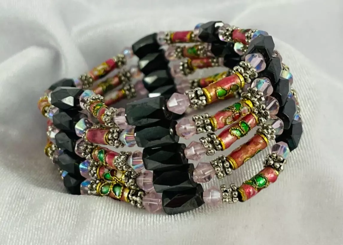 Magnetic bead shop wrap bracelet