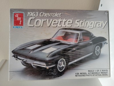 AMT ERTL 1963 Corvette Stingray  1/25 Scale Model Kit 6520 Vintage Sealed