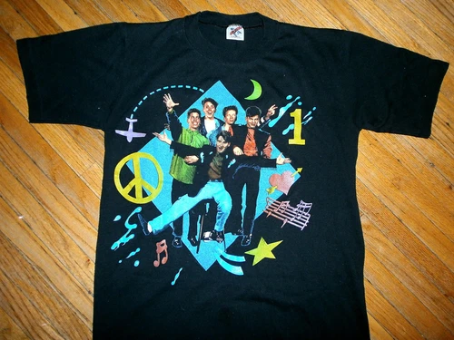 NEW KIDS ON BLOCK T SHIRT Concert 80s 90s Jordan Knight 1980s vintage concert t-shirt, vintage, size S, single stitch, B+ condition