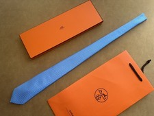 Herm&egrave;s Paris Fa&ccedil;onn&eacute;e H Jacquard Silk Tie Light Blue Repeating H Pattern France