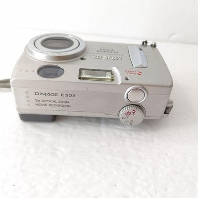 Minolta Dimage E203 Digital Camera Excellent Condition Battery