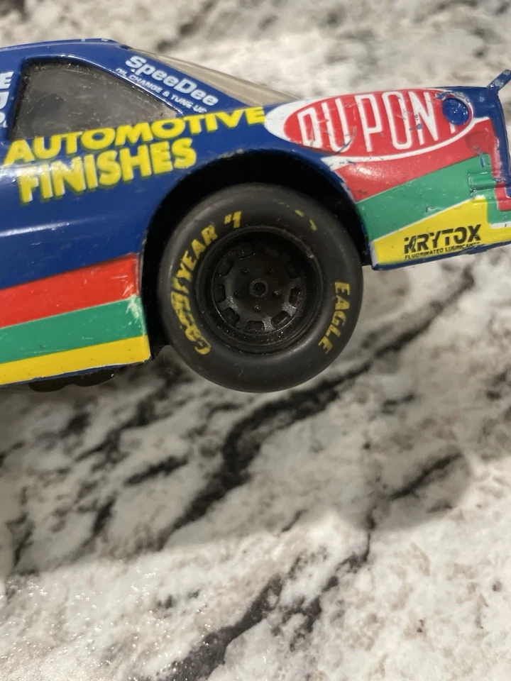 1992 Racing Champions | Ricky Craven #2 Dupont 1:24 Blue Car Chevy NASCAR - Image 2 of 4