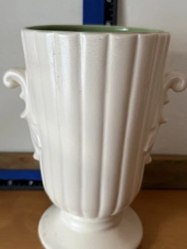 Red Wing Pottery Art Deco Vase Number 1362 Ivory and Green  7.75" x 4.5"