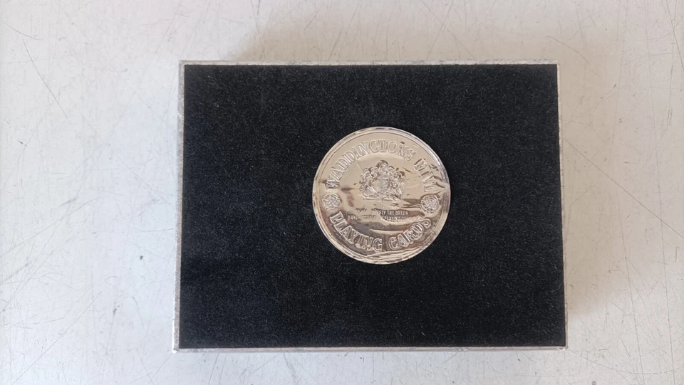 WADDINGTONS FINE PLAYNING CARDS/CARTE DA GIOCO REGINA ELISABETTA - DA COLLEZIONE - Immagine 3 di 4