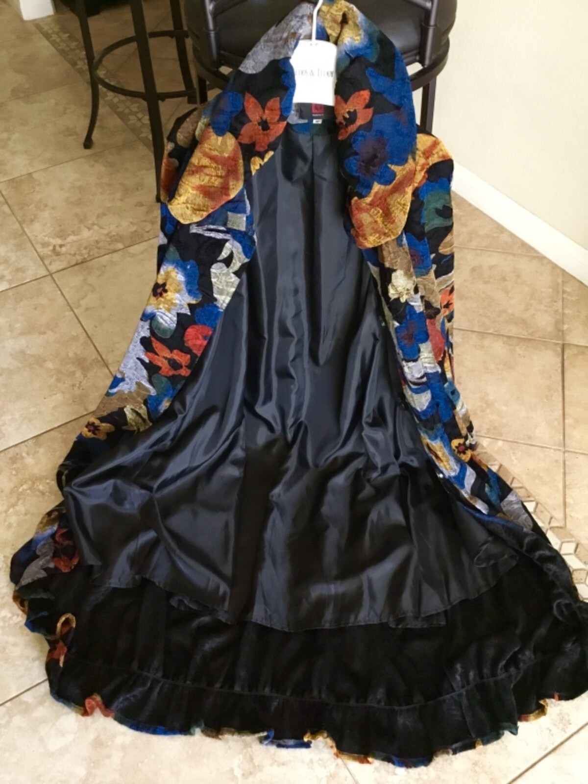 Picture 2 of 12