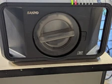 Sanyo PDG-DET100L SXGA DLP Projector