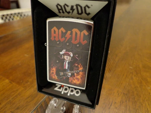 AC/DC ANGUS YOUNG FLAMES ZIPPO LIGHTER MINT IN BOX