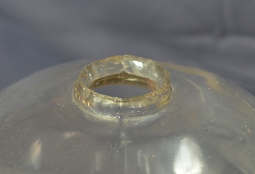GOOD ANTIQUE 19TH CENTURY SMALL GLASS OIL / KEROSENE LAMP - Picture 2 of 3
